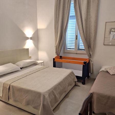 Casavacanza Villa D Funny فياريجيو المظهر الخارجي الصورة