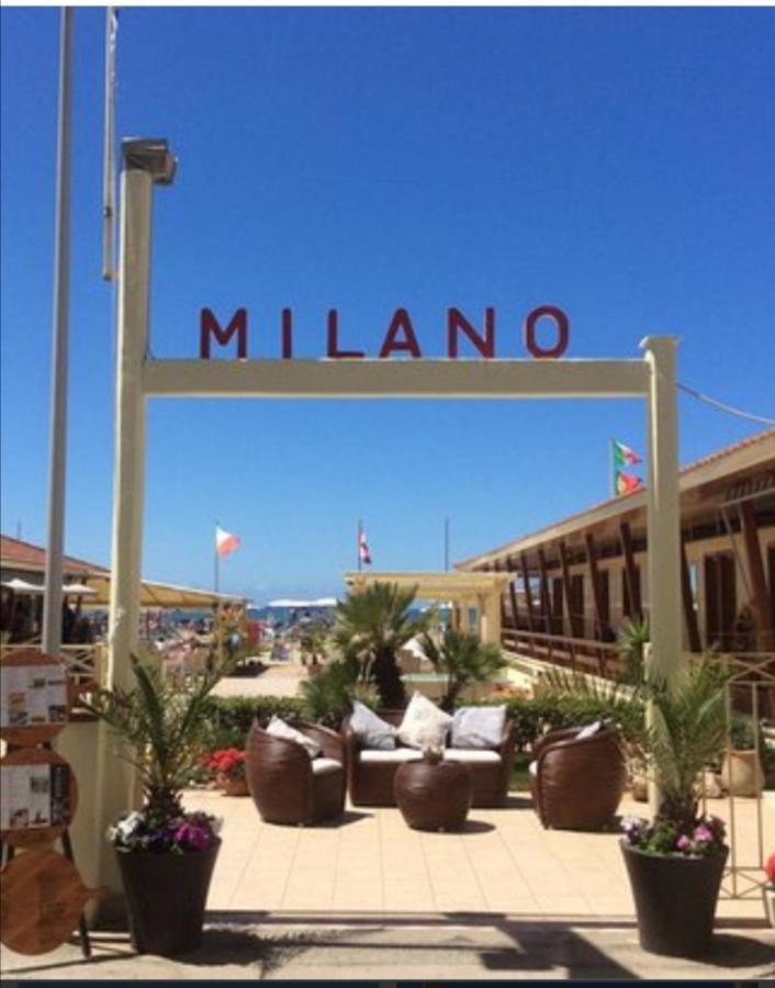 Casavacanza Villa D Funny فياريجيو المظهر الخارجي الصورة