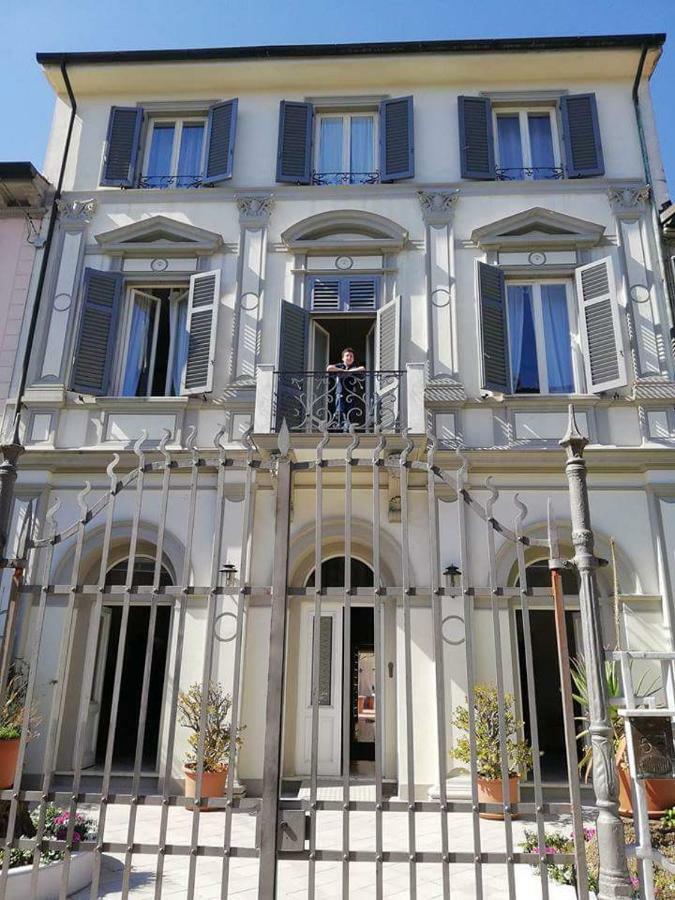 Casavacanza Villa D Funny فياريجيو المظهر الخارجي الصورة